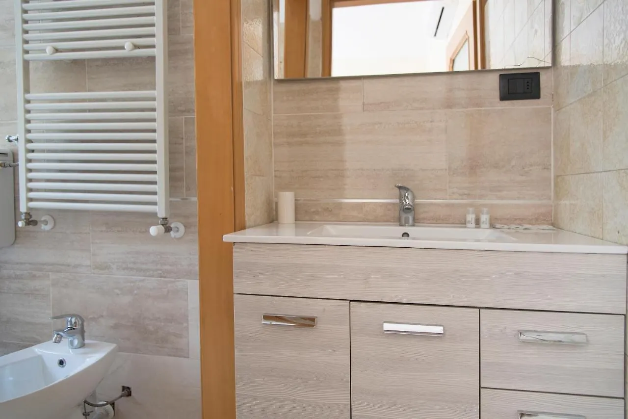 Apartment Youhosty - Marche 31 A Milan
